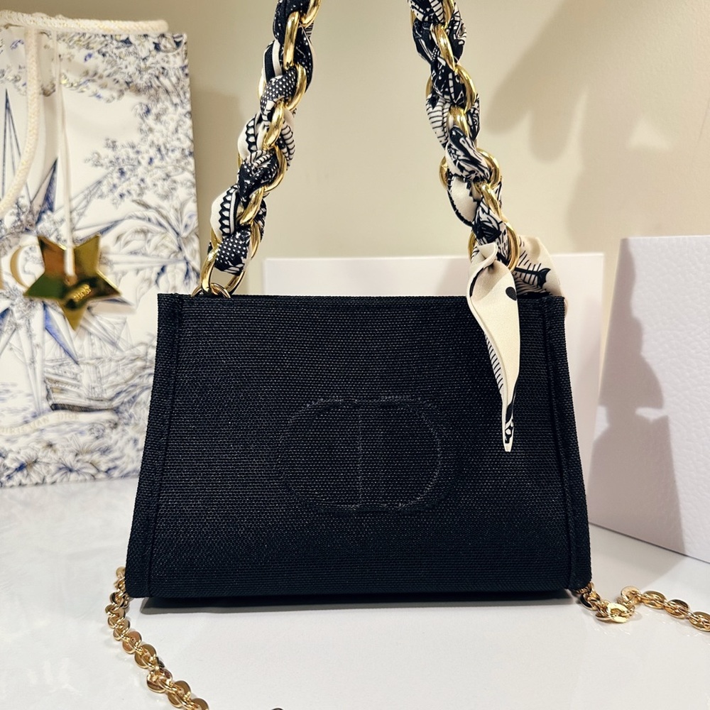 Dior🖤cosmetic pouch DIY crossbody/tote bag - Picture 2 of 12